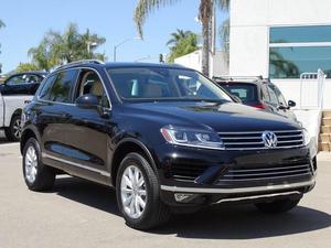  Volkswagen Touareg V6 Sport w/Technology For Sale In