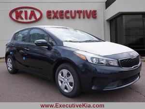  Kia Forte5 LX in Wallingford, CT