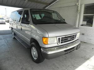  Ford Econoline Wagon XL Minivan/Van