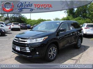  Toyota Highlander XLE For Sale In Saint Louis |