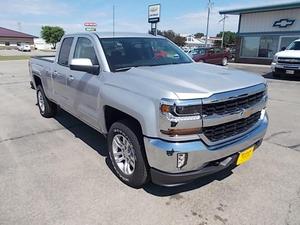  Chevrolet Silverado  - LT