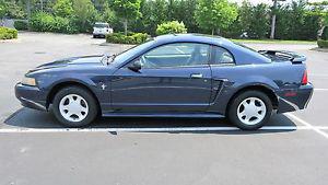  Ford Mustang Base Coupe 2-Door