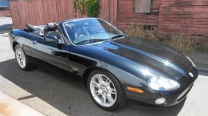  Jaguar XK8 Convertible