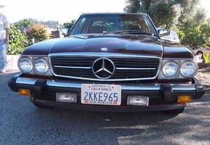  Mercedes-Benz 560SL