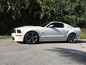  Ford Mustang Shelby GT