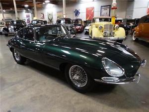  Jaguar XK --