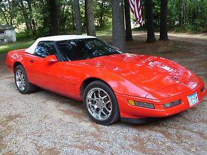  Chevrolet Corvette convertible