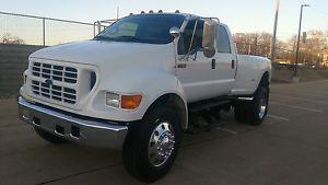  Ford F750 Base Straight Truck - Crew Cab