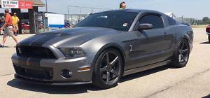  Ford Mustang GT500
