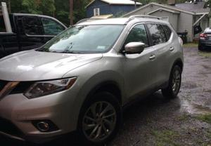  Nissan Rogue