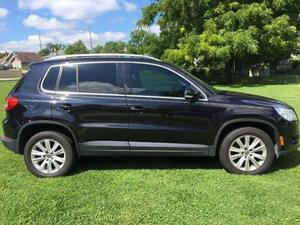  Volkswagen Tiguan SE For Sale In Greenwood | Cars.com