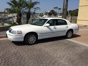  Lincoln Town Car Signature For Sale In Huntington Beach