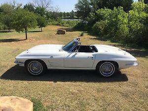  Chevrolet Corvette CONVERTIBLE