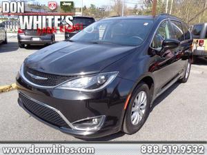  Chrysler Pacifica Touring-L For Sale In Cockeysville |