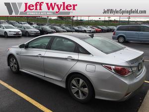  Hyundai Sonata Hybrid in Springfield, OH