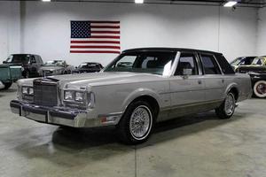  Lincoln Town Car Signature For Sale In Grand Rapids |