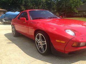  Porsche 928 S