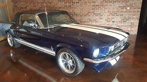  Ford Mustang DELUXE CONVERTIBLE