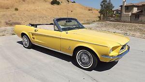  Ford Mustang SPORTS CONVERTIBLE