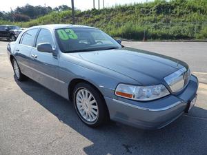  Lincoln Town Car Executive For Sale In Duluth |