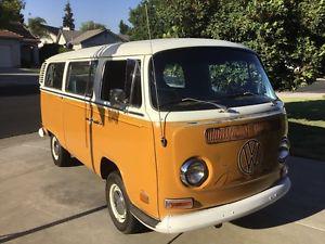  Volkswagen Bus/Vanagon