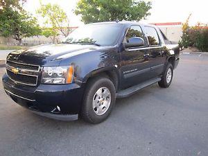  Chevrolet Avalanche LT w/2LT