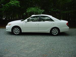  Toyota Camry XLE v6 auto S/R Leather Loaded No Reserve