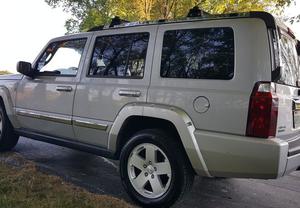  Jeep Commander