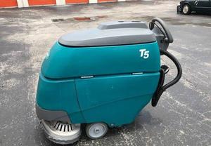  Tennant T5 Auto Scrubber