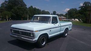  Ford F-100 Custom