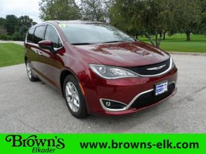  Chrysler Pacifica Touring-L For Sale In Elkader |