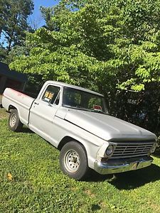  Ford F-100 short bed