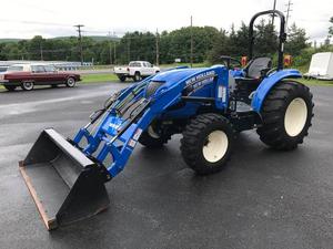  New Holland Boomer 47 4X4 Tractor
