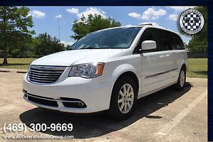  Chrysler Town & Country Touring Model - Really Nice