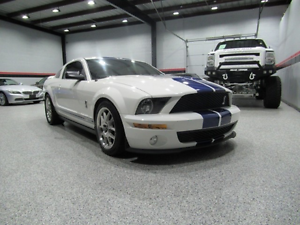  Ford Mustang Shelby GT500