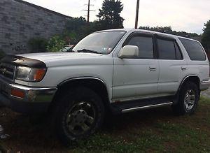  Toyota 4Runner SR5