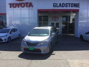  Toyota Sienna SE in Gladstone, OR