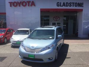  Toyota Sienna XLE in Gladstone, OR