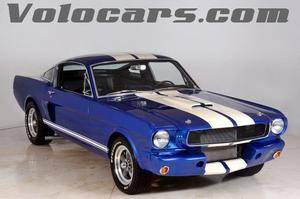  Ford Mustang Shelby GT 350