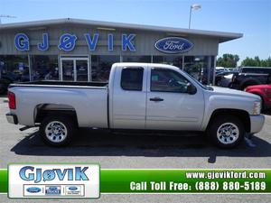  Chevrolet Silverado  LS in Sandwich, IL