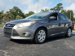  Ford Focus SE in Green Cove Springs, FL