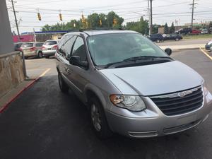  Chrysler Town & Country Touring For Sale In Warren |
