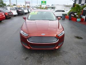  Ford Fusion SE in Pinellas Park, FL