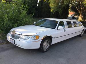  Lincoln Town Car Executive L For Sale In San Jose |