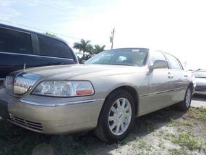  Lincoln Town Car Signature Limited For Sale In Fort