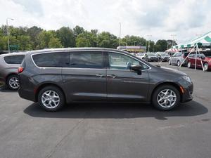  Chrysler Pacifica Touring-L For Sale In Independence |