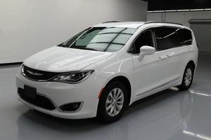  Chrysler Pacifica Touring-L For Sale In Fort Wayne |