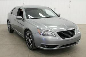  Chrysler 200 Touring For Sale In Grand Rapids |