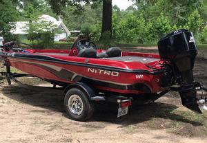  Nitro 750 Bass Boat