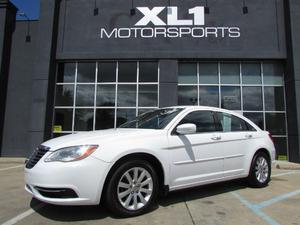  Chrysler 200 Touring For Sale In Indianapolis |